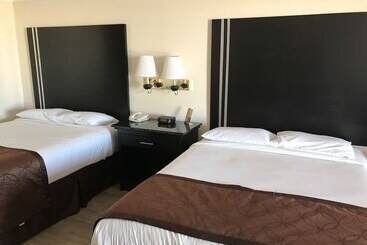 فندق Texas Inn & Suites