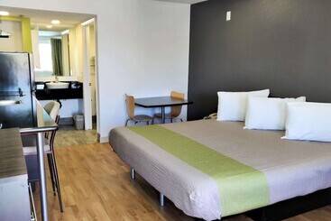 Motel 6 Fresno, Ca   Yosemite Hwy