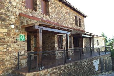 بيت ريفى El Balcón De Robledillo