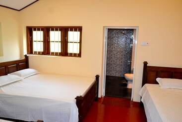 פנסיון Mount Cottage