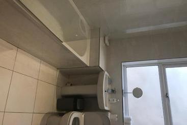 مبيت وإفطار Cheapsleepz 49 Moscow Drive