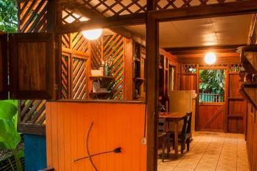 فندق Cabinas Selvin Y Blanca