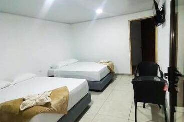 호텔 Cattleya Family