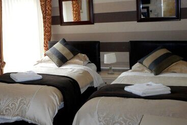 בית מלון כפרי Roselea