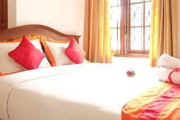 Жильё для туристов Simply Homy Guest House Unit Kaliurang 2