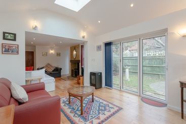 Сельский дом Victorian Coach House In Wimbledon