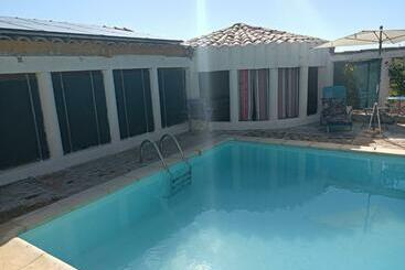 ツーリストアパートメント Mas De Lavande