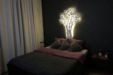 Good Night Rooms & Hostel