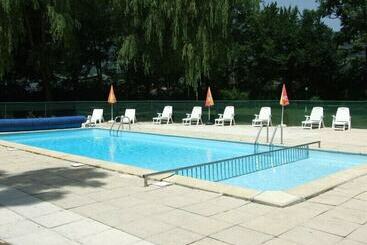 Отель Camping Corbaz