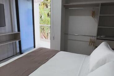 فندق On Apartasuites