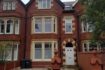 Жильё для туристов Lovely 1 Bed Apartment