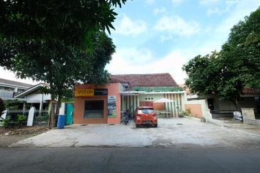 هتل Spot On 2806 Wisma Syariah
