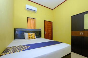 호텔 Spot On 2732 Sandy Guesthouse