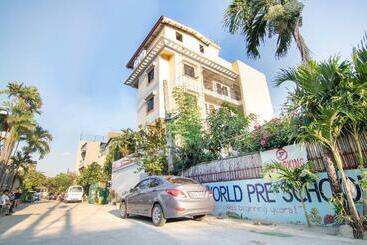 هتل Oyo 431 Apollo 11 Apartelle