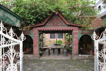 Spot On 2685 Hotel Surya