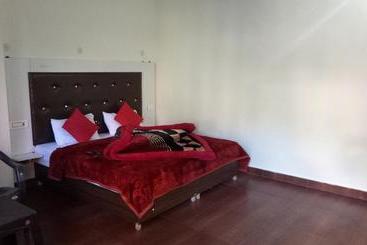 پانسیون Jagdarshan Guest House
