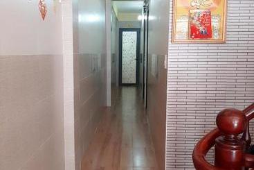 تختخواب و صبحانه Nhà Nghỉ Xuân Lan Cần Thơ