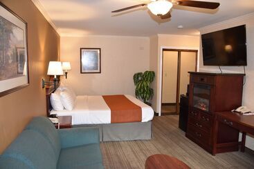 فندق Dynasty Suites Redlands