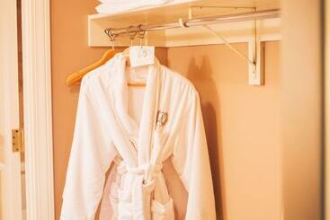 The Remington Suite Hotel And Spa