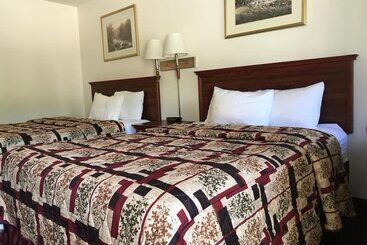 فندق The River Inn