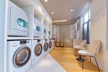 Atour Hotel Nanjing Hongshan Zoo Metro Station