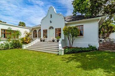 住宿加早餐  La Bonne Auberge