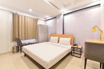 Fabhotel Rushank Palace