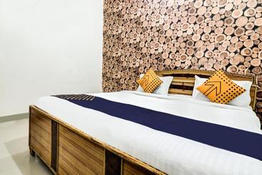 هتل Spot On 65115 Sagar Villa