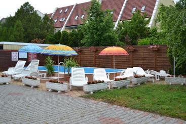 تختخواب و صبحانه Guest House Silatti   Apartments