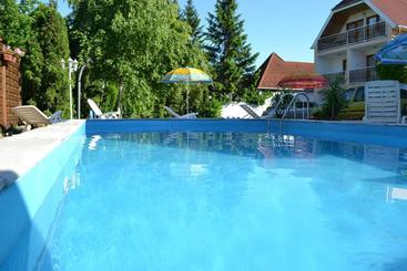 تختخواب و صبحانه Guest House Silatti   Apartments