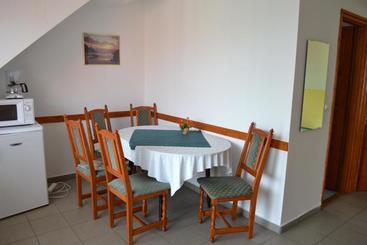 تختخواب و صبحانه Guest House Silatti   Apartments