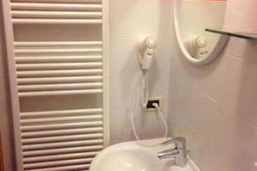 Пансион Rifugio Fedaia