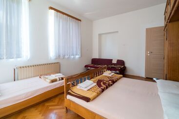 پانسیون Una C