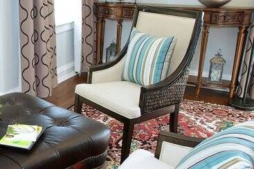 公寓式酒店  Guesthouse At Norwalk Inn