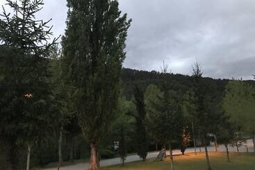 هتل Camping Pirinenc