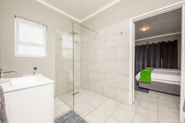 ツーリストアパートメント Villa Eika