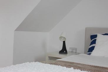 پانسیون Beautiful Ensuite Beachfront Room Worthing Homestay