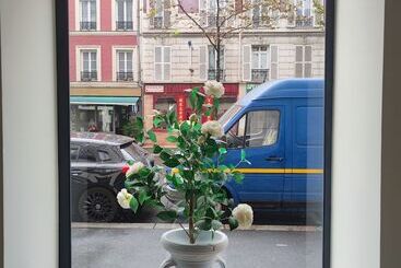 هتل Hôtel Le National Clichy Paris