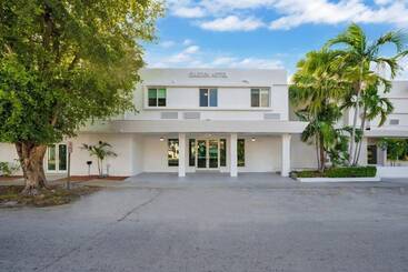 Garden Hotel Miami Airport, Trademark Collection By Wyndham