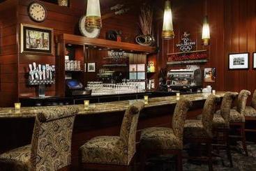 هتل Rustler Lodge