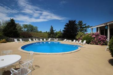 هتل Seashore Park Inn