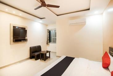 هتل Capital O 67322 Aastha Krishna Niketan