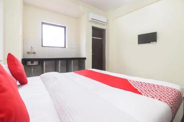 فندق Oyo 64683 Shri Yamuna Palace