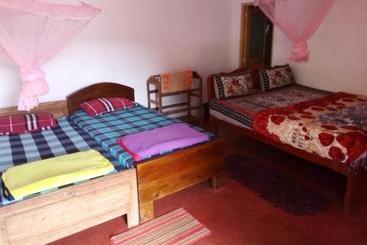 تختخواب و صبحانه Kavishka Guest House