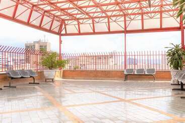 فندق Sevilla Plaza