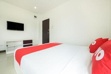 هتل Oyo 350 Mae Saeng Place