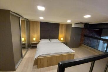 پانسیون Entrez Apartments 4 City Centre