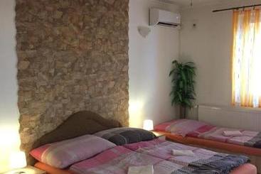 پانسیون Studio Florida