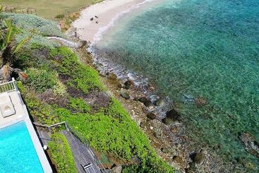 דירות לתיירים Beach House Younes By Island Properties Online