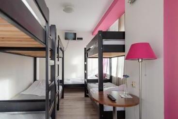 Hostel Puzzle Alfa